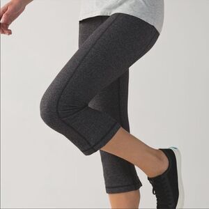 Lululemon Gather & Crow Crop II